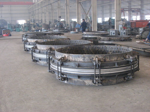 <b>熱風爐總管、支管用高溫補償器一套</b>